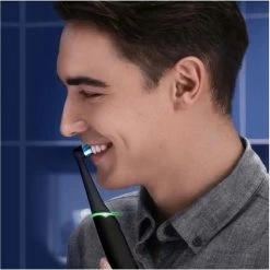 Gloednieuw β¨ Oral B Oral-B IO Series 6 Volwassene Roterende Tandenborstel Zwart π₯° 13 Gloednieuw β¨ Oral B Oral-B IO Series 6 Volwassene Roterende Tandenborstel Zwart π₯° -La Roche Shop 550x550 440