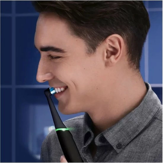 Gloednieuw β¨ Oral B Oral-B IO Series 6 Volwassene Roterende Tandenborstel Zwart π₯° 8 Gloednieuw β¨ Oral B Oral-B IO Series 6 Volwassene Roterende Tandenborstel Zwart π₯° - Afbeelding 6