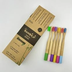 Hete verkoop 🥰 BAMBOO - Bamboe Tandenborstel Kinderen - Set Van 6 Stuks - Biologisch Afbreekbaar - Duurzaam - Plasticvrij - Recyclebaar - BPA-vrij 💯 -La Roche Shop 550x550 760