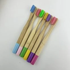 Hete verkoop 🥰 BAMBOO - Bamboe Tandenborstel Kinderen - Set Van 6 Stuks - Biologisch Afbreekbaar - Duurzaam - Plasticvrij - Recyclebaar - BPA-vrij 💯 -La Roche Shop 550x550 764