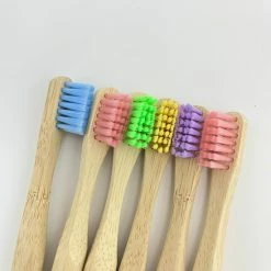 Hete verkoop 🥰 BAMBOO - Bamboe Tandenborstel Kinderen - Set Van 6 Stuks - Biologisch Afbreekbaar - Duurzaam - Plasticvrij - Recyclebaar - BPA-vrij 💯 -La Roche Shop 550x550 766
