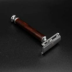 Beste Verkoop 🎁 Brent Berkeley® - The Original Double Edge Safety Razor - Professioneel Veiligheidsscheermes Voor Heren | Incl. Scheermesjes - Klassiek Scheermes Van Duurzaam Sandelhout | Eco-friendly 😍 -La Roche Shop 550x550 780