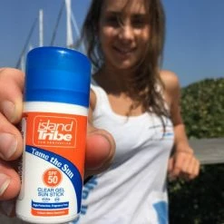 Beste Verkoop 🧨 Island Tribe Zonnebrand SPF 50 Clear Gel Stick 30 Gram 👍 -La Roche Shop 550x635 1