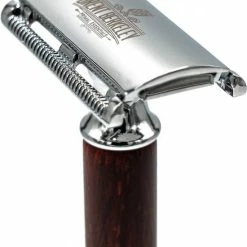 Beste Verkoop 🎁 Brent Berkeley® - The Original Double Edge Safety Razor - Professioneel Veiligheidsscheermes Voor Heren | Incl. Scheermesjes - Klassiek Scheermes Van Duurzaam Sandelhout | Eco-friendly 😍 -La Roche Shop 550x716 3